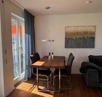 Hochwertig ausgestattete 2-Zimmer-Wohnung mit Balkon und Aufzug - Kleinmachnow