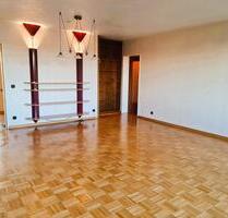 Schöne 4-Zimmer-Wohnung mit Garage in zentraler Lage - Duisburg Großenbaum