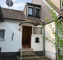 Altbauwohnung zu vermieten - 770,00 EUR Kaltmiete, ca.  62,00 m² in Essen (PLZ: 45357) Stadtbezirk IV