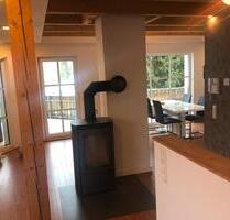 Studio 1.OG zu vermieten - 750,00 EUR Kaltmiete, ca.  70,00 m² in Naila (PLZ: 95119)