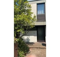 WG- geeignetes Haus zur Zwischenmiete bis Oktober2026 - Köln Ehrenfeld
