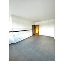 Sanierte 2-Zimmer Wohnung mit Balkon in W.-Elberfeld Viehhofstr. - Wuppertal Arrenberg