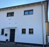 Bezugsfertige Neubau-Doppelhaushälfte in Top-Lage – Verkauf von P - Zirndorf