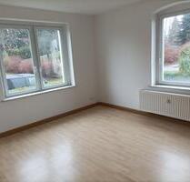 Neugersdorf: schöne gemütliche 2 Raum Wohnung 50 m² Bad mit Wanne - Ebersbach-Neugersdorf