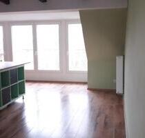 120 m² große gemütliche 4 RW im DG - Gera