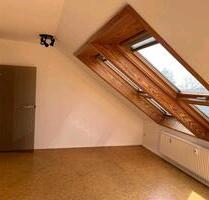 Lichtdurchflutete 3Zimmer Dachgeschosswohnung DG - Bielefeld Brackwede