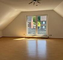 Gemütliche 4Zi. Wohnung mit Sonnenbalkon - Sankt Augustin