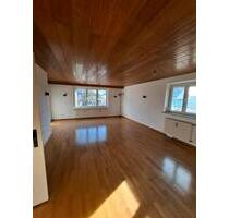 Burghausen 4-Zimmerwohnung - 960,00 EUR Kaltmiete, ca.  106,00 m² in Burghausen (PLZ: 84489)