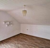 Dachgeschosswohnung - 650,00 EUR Kaltmiete, in Untergriesbach (PLZ: 94107)
