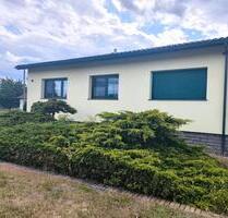 Idyllisches Einfamilienhaus mit Nebengelass und schönem Garten! - Finsterwalde