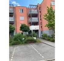Behinderten, neuwertige 2-Zimmer mit Terasse in Augsburg Herrenba