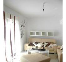 Moderne Etagen-Wohnung mit Top-Ausstattung und in toller Lage - Straßenhaus