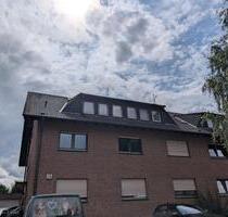 Großzügige DG-Wohnung mit Kamin & Stellplatz in Hamm-Werries