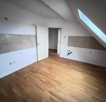 Renovierte 2-Zimmerwohnung - 370,00 EUR Kaltmiete, ca.  56,00 m² in Gladbeck (PLZ: 45964)