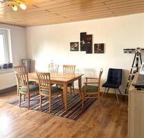charmante, helle 4-Zimmer-Gartenwohnung - Hof Christiansreuth