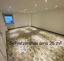 Große Wohnung zu vermieten - 1.200,00&nbsp;EUR Kaltmiete, ca.&nbsp; 150,00&nbsp;m&sup2; in Püttlingen (PLZ: 66346)