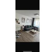 Helle 1,5-Zimmer Wohnung mit Balkon und Garage (ab 01.10.) - Leverkusen Bergisch Neukirchen