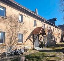 Haus mit 2750qm Grundstück - 85.000,00 EUR Kaufpreis, in Frohburg (PLZ: 04654)