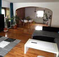Schöne 4,5 Zimmer Wohnung mit 2 Balkonen - Pforzheim-Würm