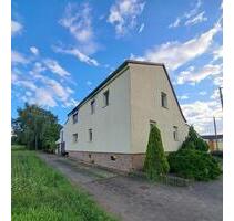 Sanierungsbedürftiges Einfamilienhaus mit großem Grundstück - Osternienburger Land