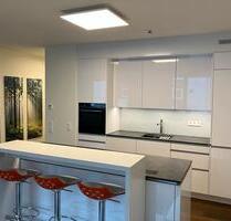 Teilmöblierte 2-Zimmer-Wohnung m. Loggia u. TG-Stellplatz, Neubau - Augsburg Antonsviertel