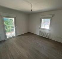 Haus mit neuer Fassade ,Wohnung nach Modernisierung mit Balkon - Dortmund Huckarde