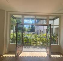 Lichtdurchflutete 2-Zimmer-Erdgeschosswohnung mit sonniger Terrasse - Leipzig Nord