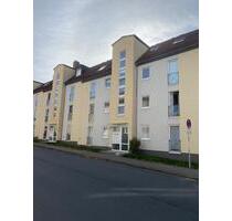 Helle und freundliche 2 Raumwohnung mit Balkon im 1.OG und mit Stellplatz - Freiberg