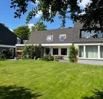 Großes, freistehendes EFH - 699.000,00 EUR Kaufpreis, ca.  200,00 m² in Hildesheim (PLZ: 31139) Bockfeld