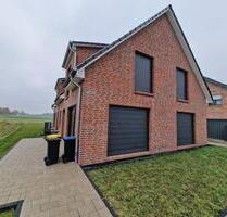 Modernes KfW-40-Doppelhaushälfte in Kleinburgwedel – Erstbezug!