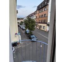 Alt-Saarbrücken - renovierte große 3 Zimmer+ Wohnung