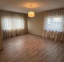 3 Zimmerwohnung - 1.270,00 EUR Kaltmiete, ca.  80,00 m² in Stockstadt am Rhein (PLZ: 64589)