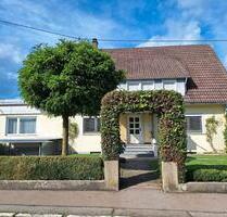 Großzügiges 1-2-Familienhaus in VS-Obereschach v.privat zu verk. - Villingen-Schwenningen