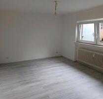 2 Zimmer Wohnung Küche, Bad plus Kellerraum - Buseck