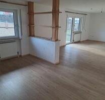 Helle geräumige EG - Wohnung - 700,00 EUR Kaltmiete, in Thurmansbang (PLZ: 94169)