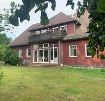 Resthof mit mit großem Grundstück, Scheune und Stallungen - Weste