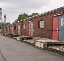 Lager mit Rampe & Falttor, sofort verfügbar - Köln Porz