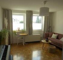 Schöne 2,5-Zimmer-Wohnung mit Balkon und EBK in super Lage - Bochum Altenbochum