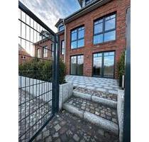 5-Zimmer Neubau Reihenhaus - 1.810,00 EUR Kaltmiete, ca.  120,00 m² in Lüneburg (PLZ: 21335)