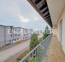 Sanierte, helle 4-Zimmer-Wohnung mit großer Wohnküche - Oberschleißheim