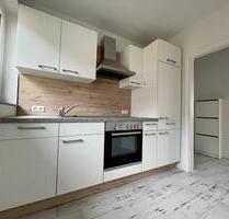 3ZKB, renoviert, EBK, 2. OG mit Balkon - TonndeichSchulstr. - Wilhelmshaven Altengroden