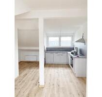 Lichtdurchflutete Wohnung, neu saniert, mit Balkon und Einbauküche! Ab 01.12.2025 - Montabaur
