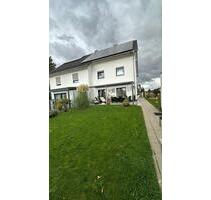 Moderne Doppelhaushälfte mit Wohlfühlcharakter - Egweil