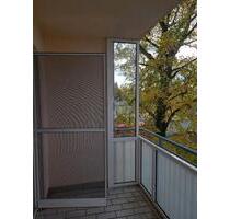 Großartige 3 Zi Wohnung 1. OG Tiefgarage EBK Balkon 69qm - Freiberg