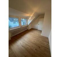 Frisch sanierte Zwei Zimmer Wohnung - Mülheim an der Ruhr Menden-Holthausen