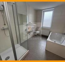 Moderne 3 Raum-Wohnung mit stylischem Bad mit Fenster, Dusche und Wanne. - Gera Alt-Taubenpreskeln