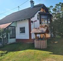 Einfamilienhaus mit einer Einliegerwohnung und Doppelgarage - Tiefenbach