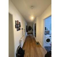 Stilvolle 4-Zimmer-Wohnung mit Balkon in Magdeburg-Sudenburg