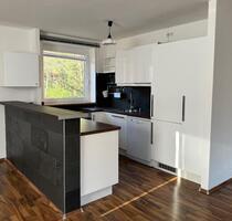 Zwei Zimmerwohnung im Grünen mit moderner Küche - Wiesbaden Nordost