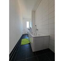 Kommen, sehen, staunen, einziehen - Neu sanierte 2-Raum Wohnung mit Ausblick ins Grüne - Jahnsdorf/Erzgebirge